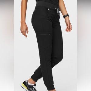 FIGS black scrub joggers